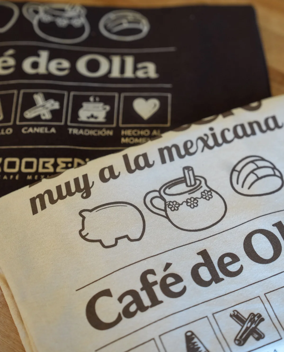 Close-up of Café de Olla artwork printed on a Kooben tote bag